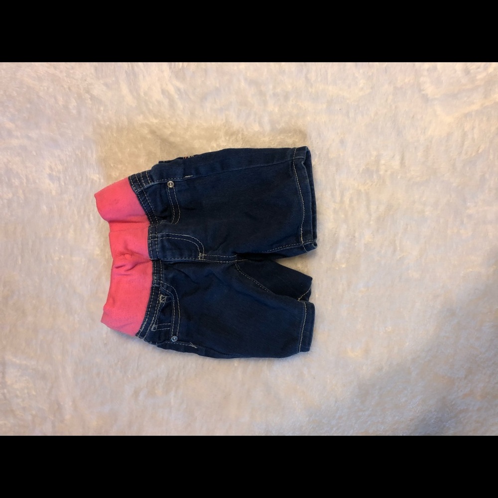 Elastic waist jean shorts